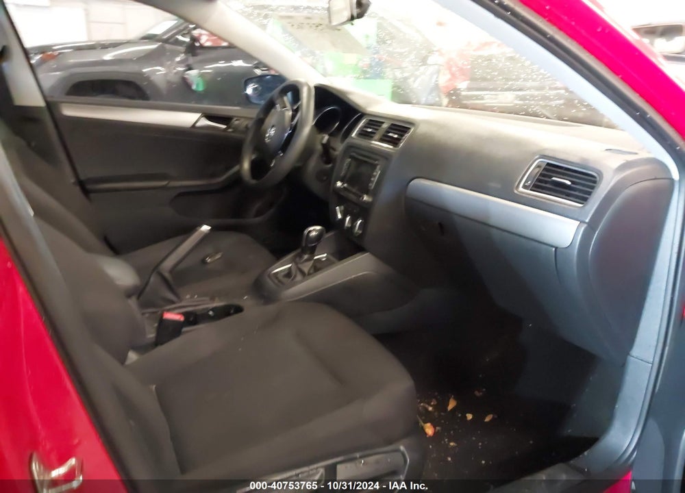 2015 VOLKSWAGEN JETTA 1.8T SE VIN: 3VWD17AJ5FM251212