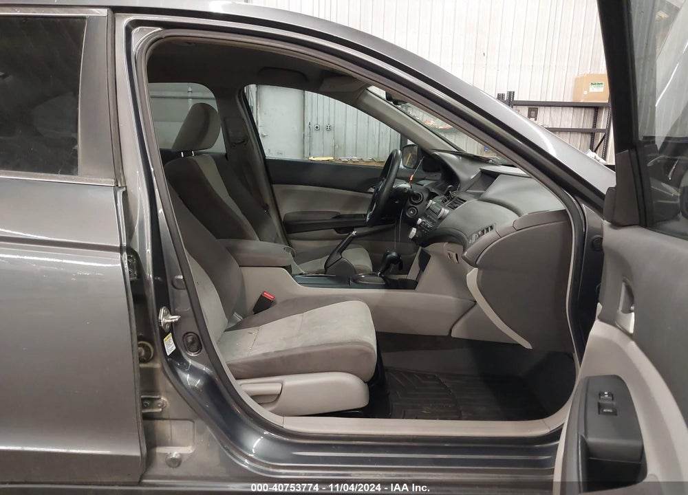 2009 HONDA ACCORD 2.4 LX-P VIN: 1HGCP26429A004140