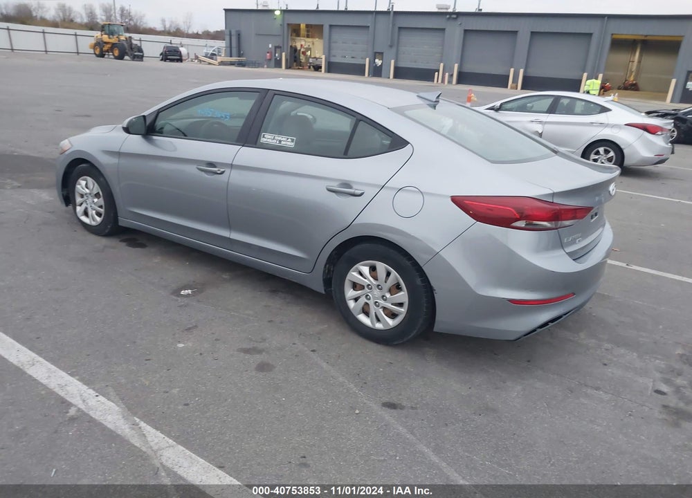2017 HYUNDAI ELANTRA SE VIN: 5NPD74LF3HH136111