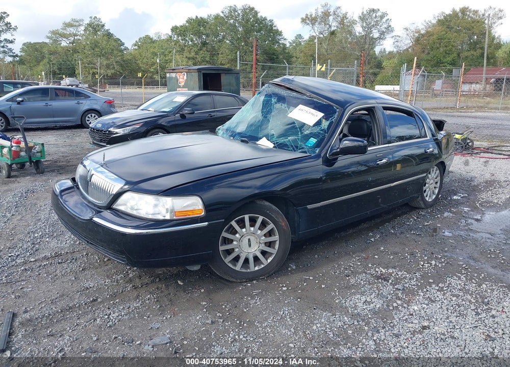 2006 LINCOLN TOWN CAR SIGNATURE VIN: 1LNHM81W66Y643368