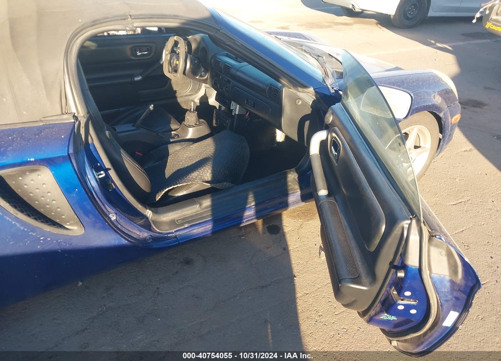 2002 TOYOTA MR2 SPYDER VIN: JTDFR320920046377