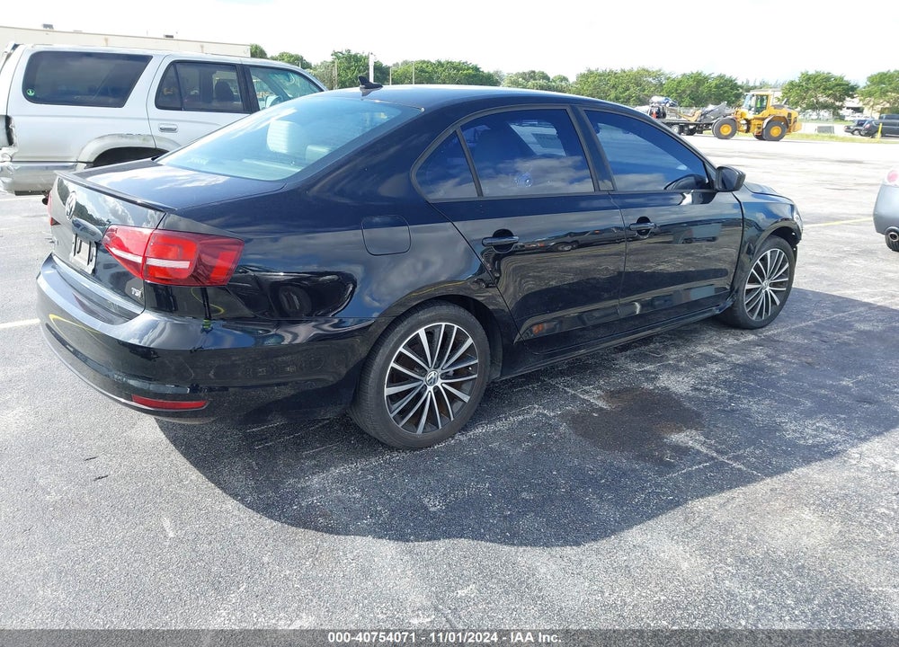 2016 VOLKSWAGEN JETTA 1.8T SPORT VIN: 3VWD17AJ5GM218101