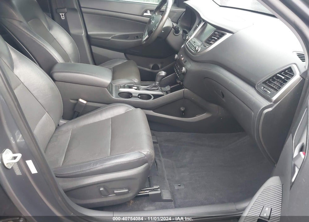 2016 HYUNDAI TUCSON LIMITED VIN: KM8J33A27GU028809