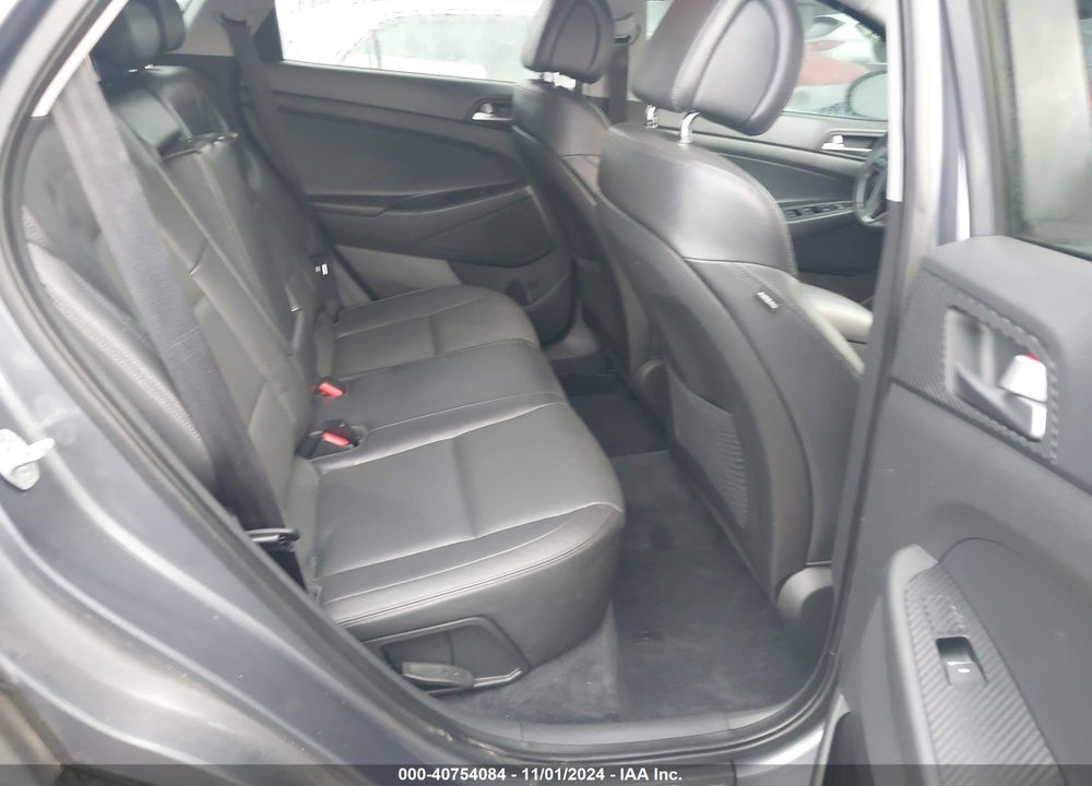 2016 HYUNDAI TUCSON LIMITED VIN: KM8J33A27GU028809