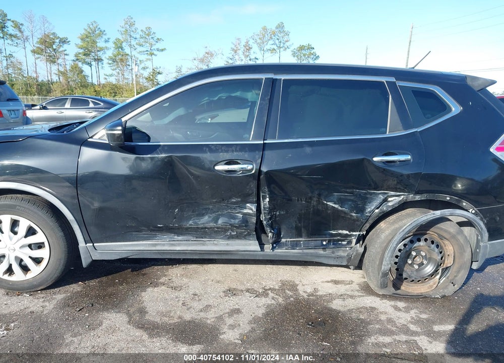 2015 NISSAN ROGUE S VIN: KNMAT2MT6FP511613