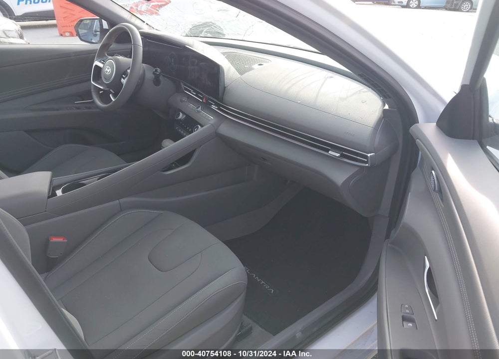 2024 HYUNDAI ELANTRA SEL VIN: KMHLS4DG2RU788500
