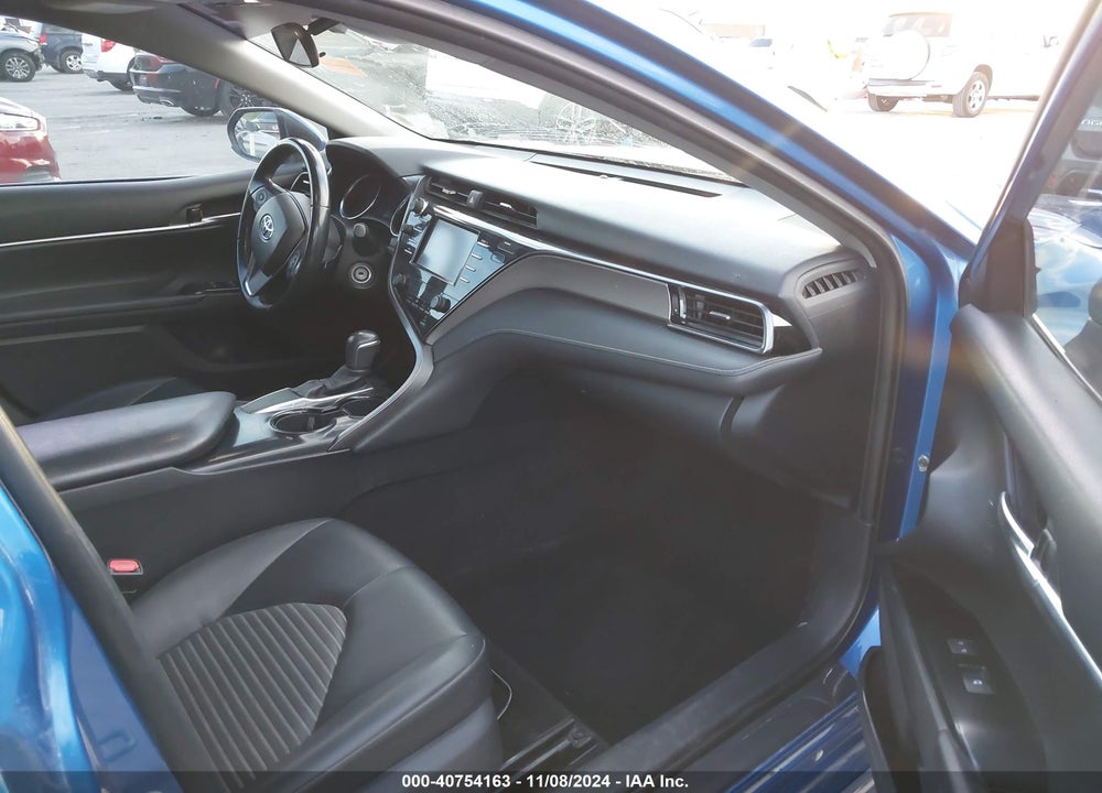 2019 TOYOTA CAMRY SE VIN: 4T1B11HK3KU190840
