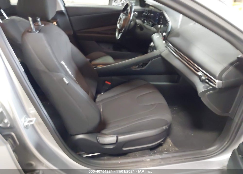 2021 HYUNDAI ELANTRA SEL VIN: 5NPLS4AG4MH009108