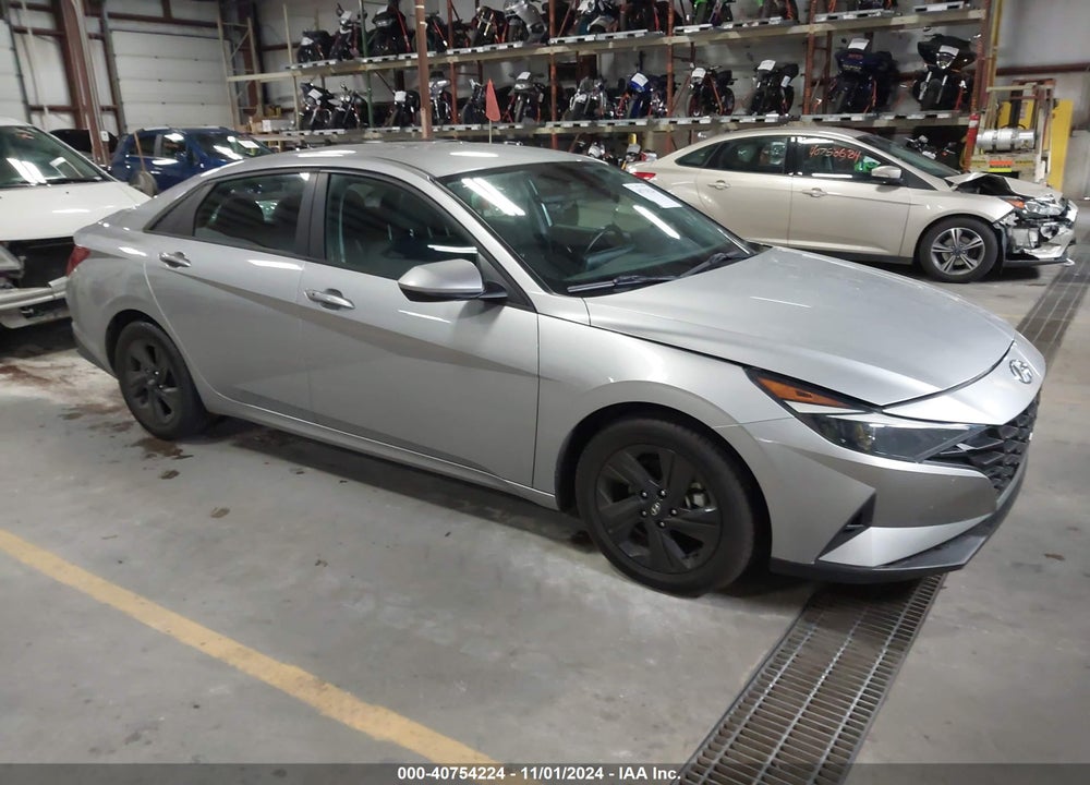 2021 HYUNDAI ELANTRA SEL VIN: 5NPLS4AG4MH009108