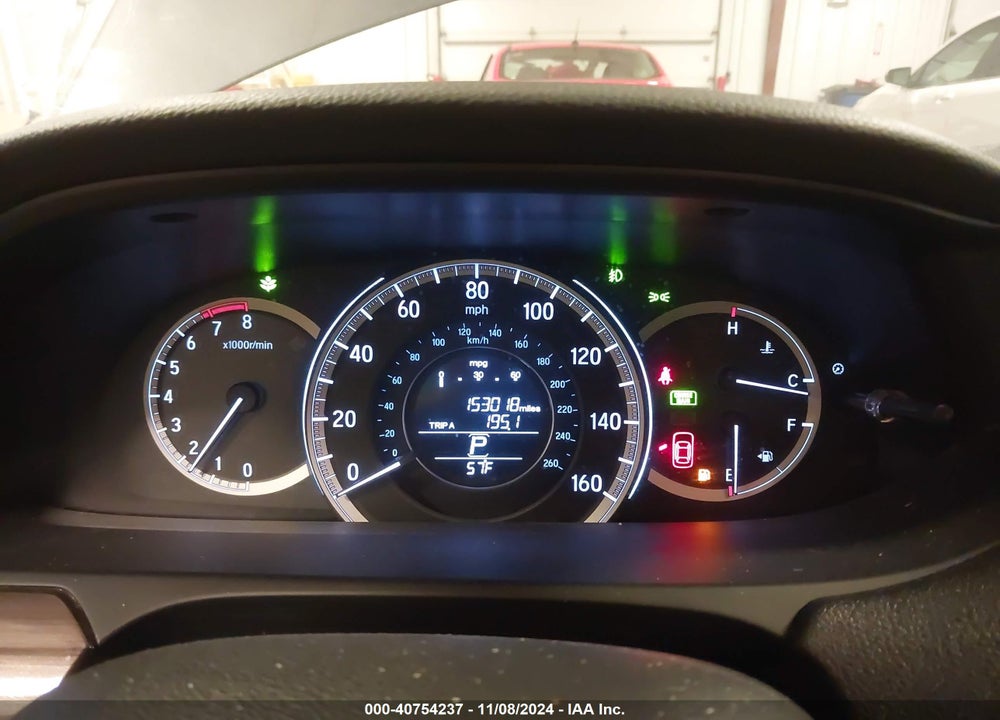 2017 HONDA ACCORD VIN: 1HGCR2F81HA137578
