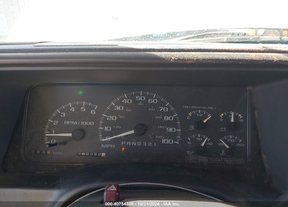 1997 CHEVROLET SUBURBAN 1500 VIN: 3GNEC16RXVG131536
