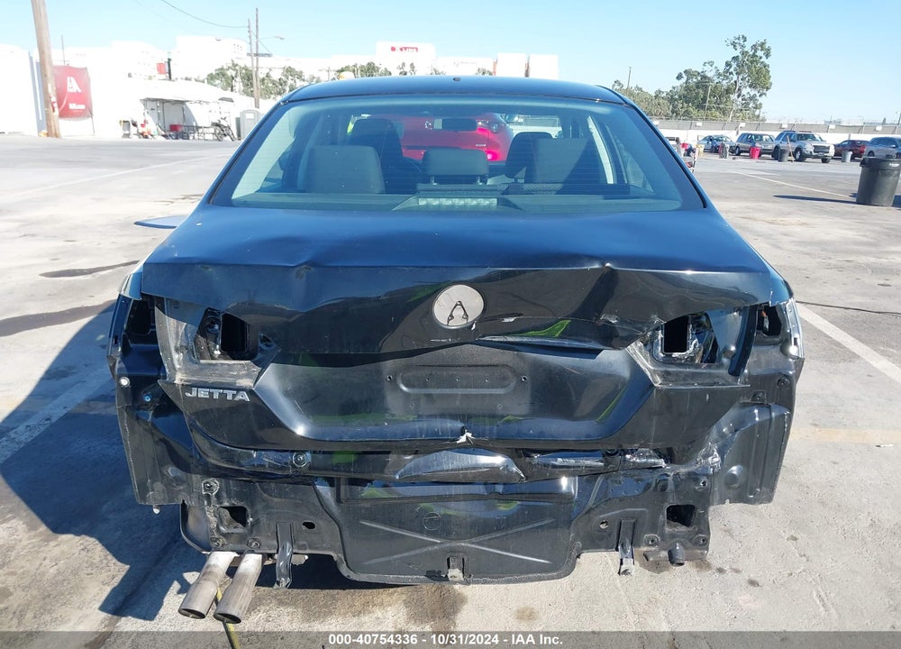 2014 VOLKSWAGEN JETTA 2.0L S VIN: 3VW2K7AJ6EM392924
