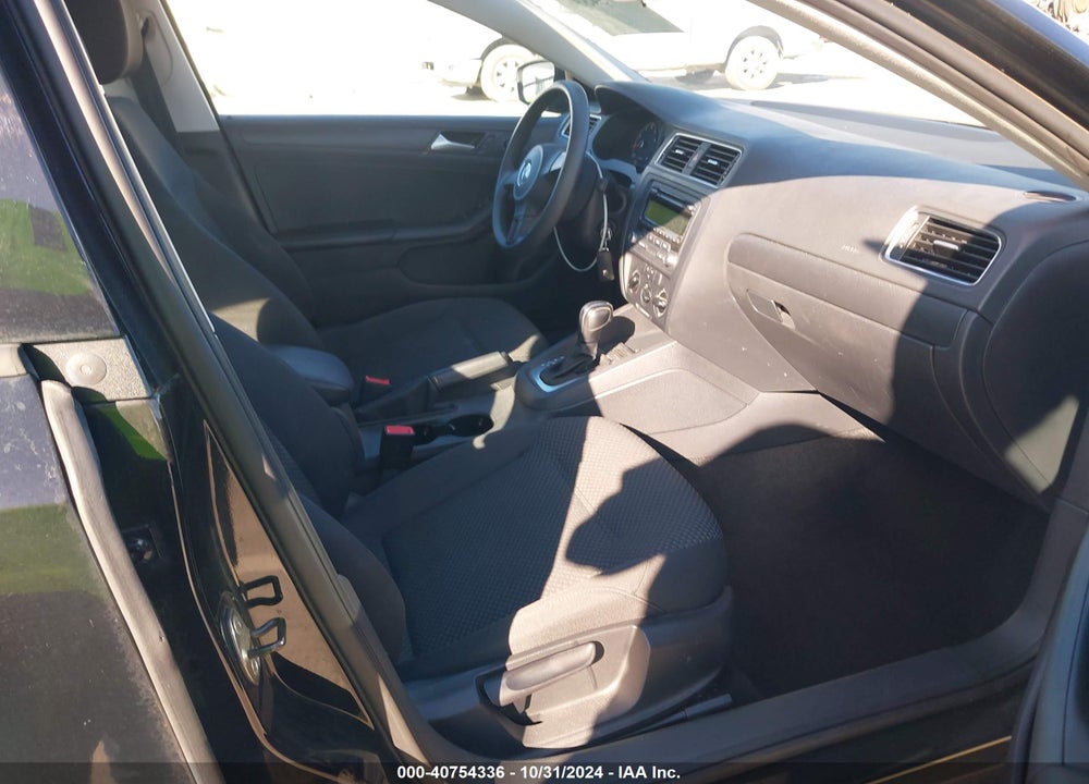 2014 VOLKSWAGEN JETTA 2.0L S VIN: 3VW2K7AJ6EM392924