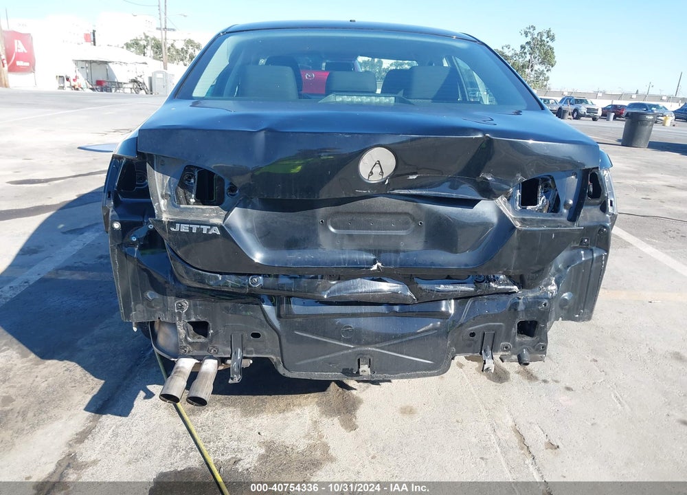 2014 VOLKSWAGEN JETTA 2.0L S VIN: 3VW2K7AJ6EM392924