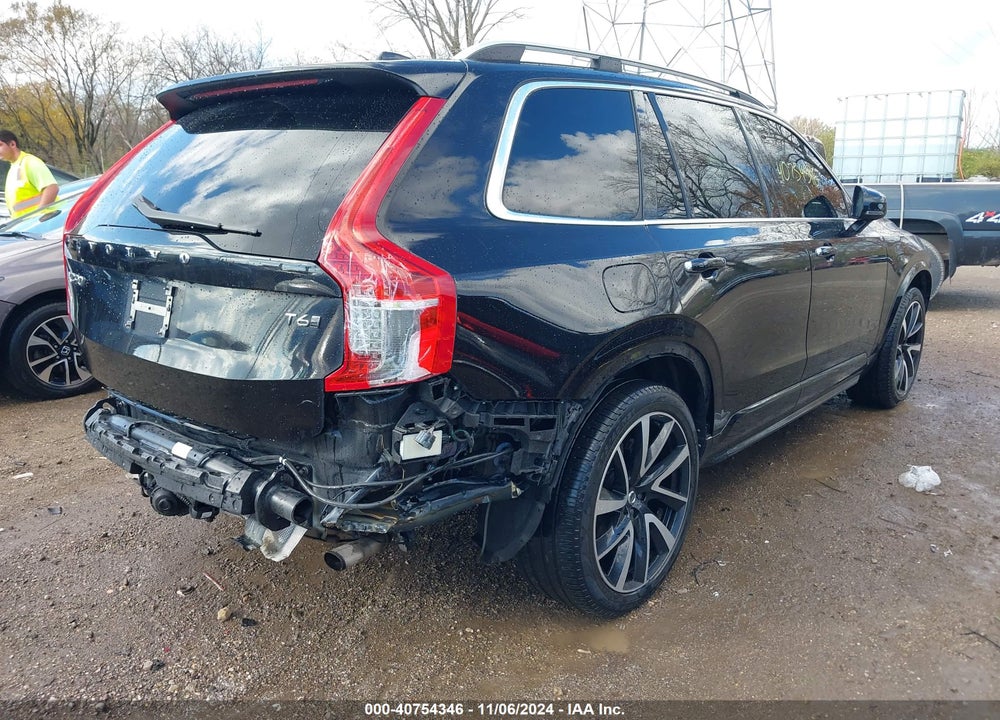 2018 VOLVO XC90 T6 MOMENTUM VIN: YV4A22PK5J1326046