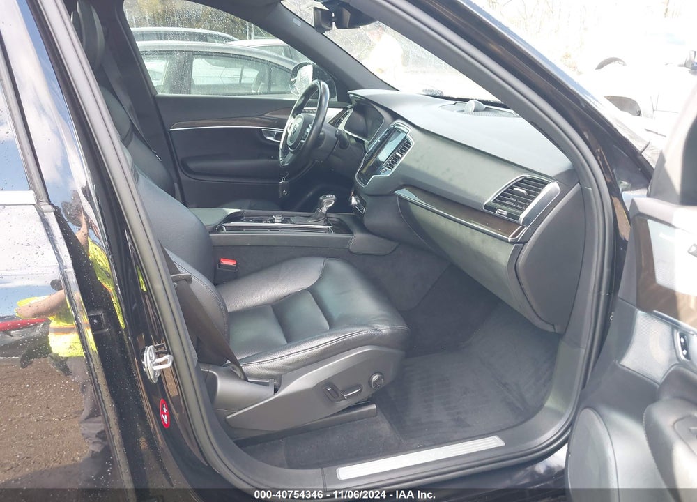 2018 VOLVO XC90 T6 MOMENTUM VIN: YV4A22PK5J1326046