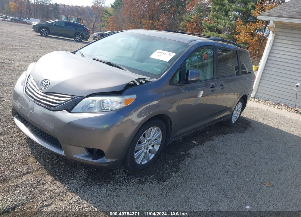 2011 TOYOTA SIENNA LE VIN: 5TDJK3DC3BS024071