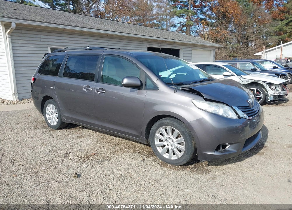2011 TOYOTA SIENNA LE VIN: 5TDJK3DC3BS024071