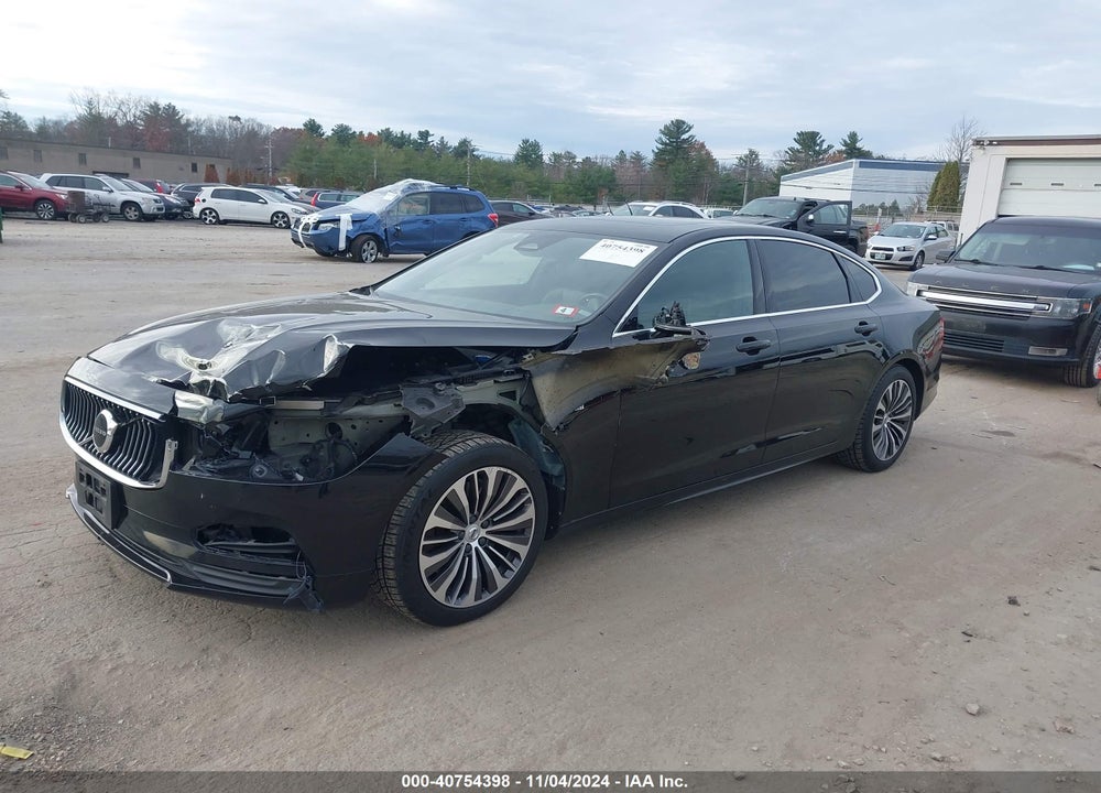 2022 VOLVO S90 B6 MOMENTUM VIN: LVY062MK4NP252539