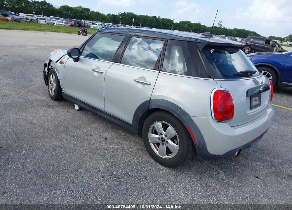 2016 MINI HARDTOP COOPER VIN: WMWXU1C58G2D12209