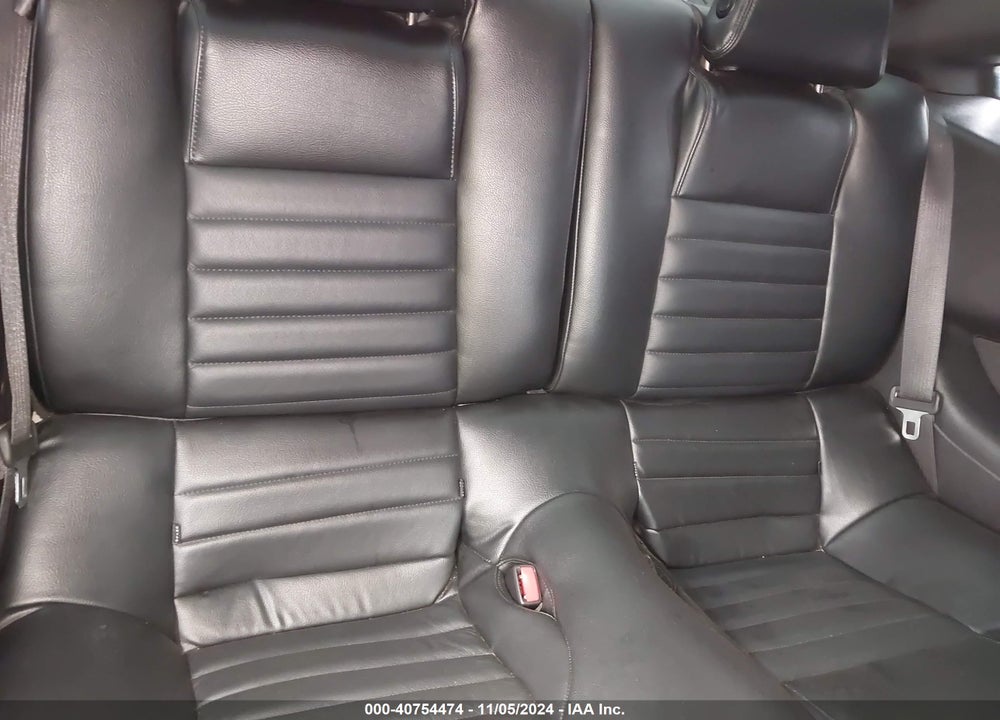 2014 FORD MUSTANG V6 VIN: 1ZVBP8AM1E5316521