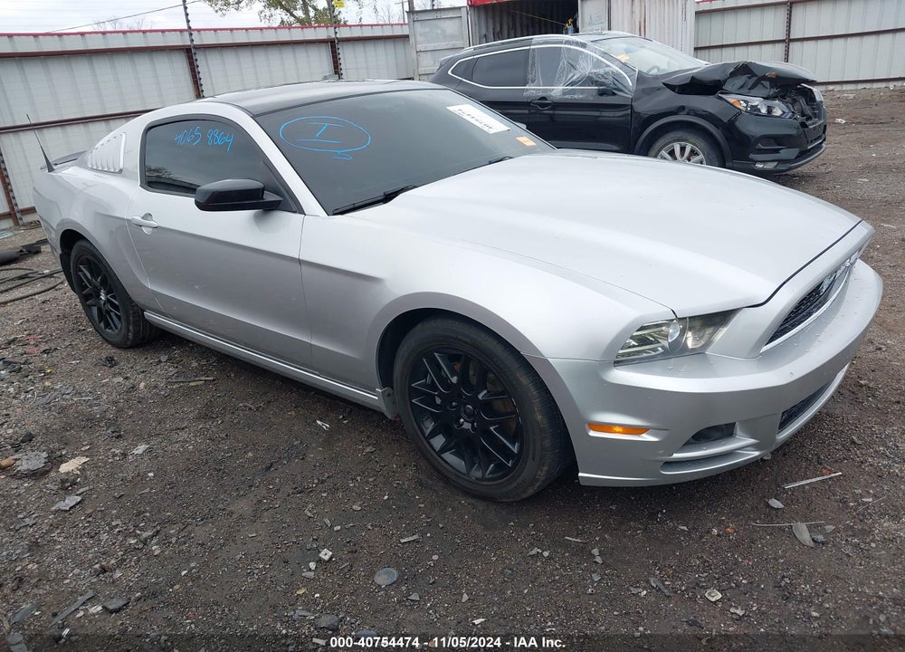 2014 FORD MUSTANG V6 VIN: 1ZVBP8AM1E5316521
