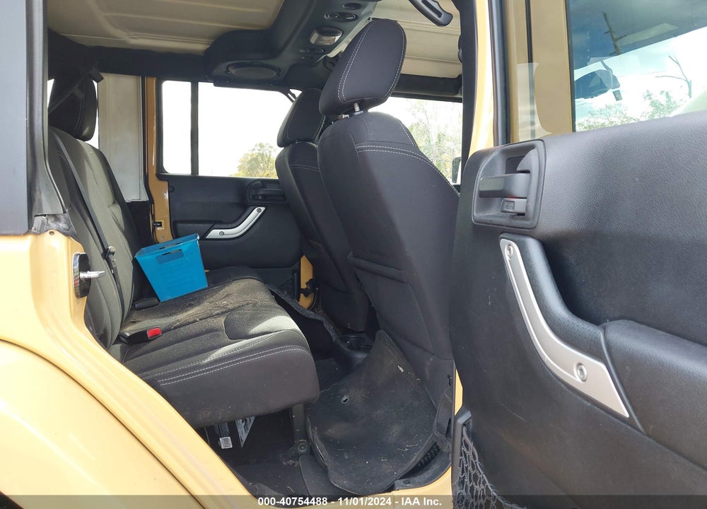 2013 JEEP WRANGLER UNLIMITED SAHARA VIN: 1C4BJWEG0DL635867