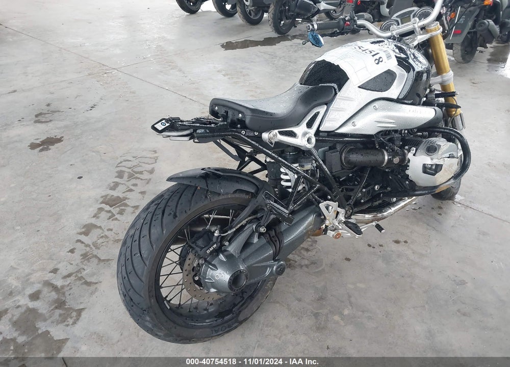 2015 BMW R NINE T VIN: WB10A1600FZ398354