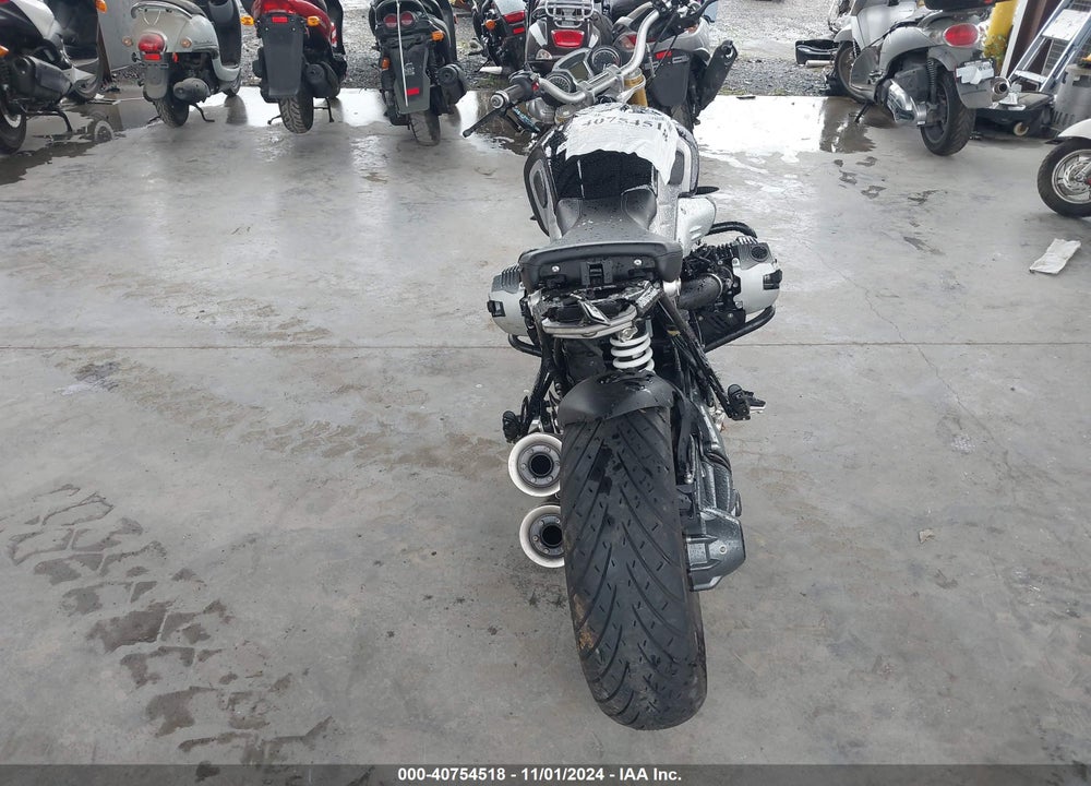 2015 BMW R NINE T VIN: WB10A1600FZ398354