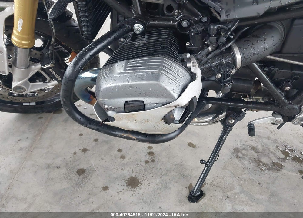 2015 BMW R NINE T VIN: WB10A1600FZ398354