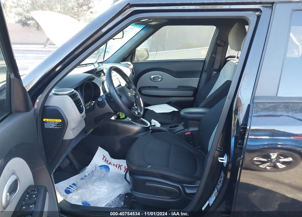 2014 KIA SOUL VIN: KNDJP3A55E7032016