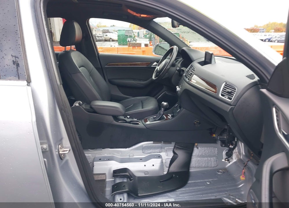 2017 AUDI Q3 2.0T PREMIUM VIN: WA1GCCFS8HR001172