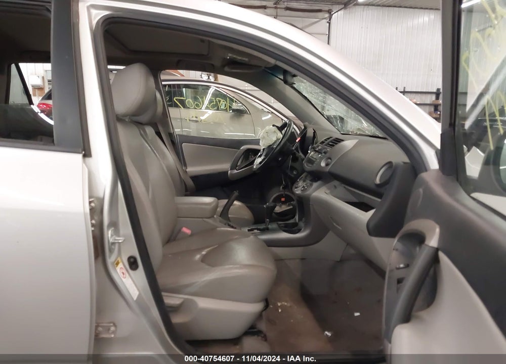 2007 TOYOTA RAV4 LIMITED V6 VIN: JTMBK31V876027310