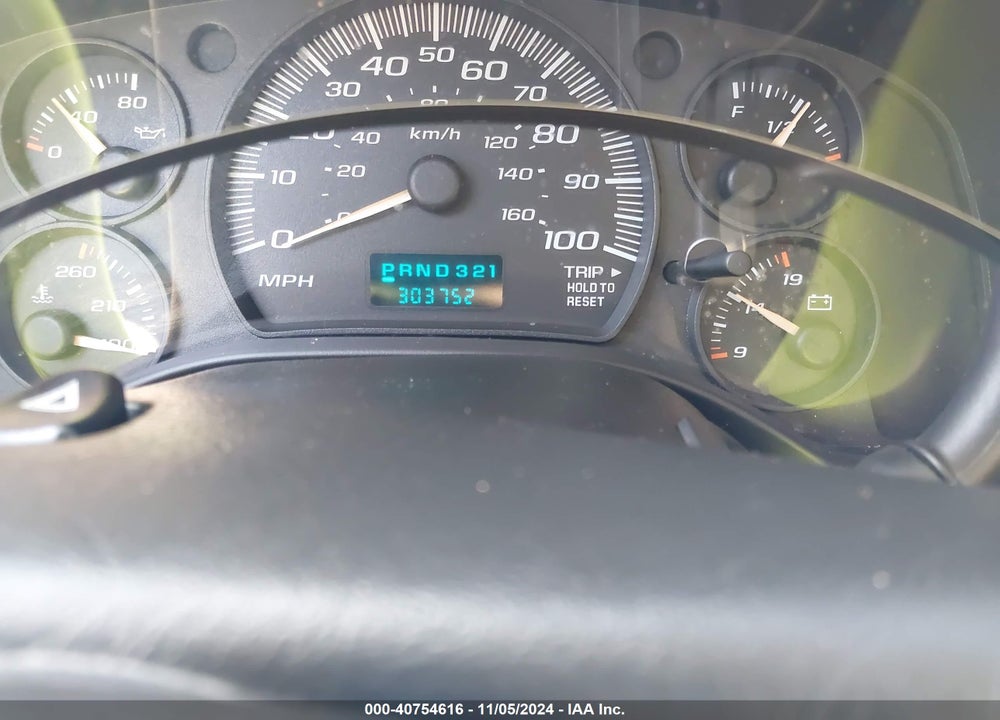 2004 CHEVROLET EXPRESS VIN: 1GAHG39U441163491