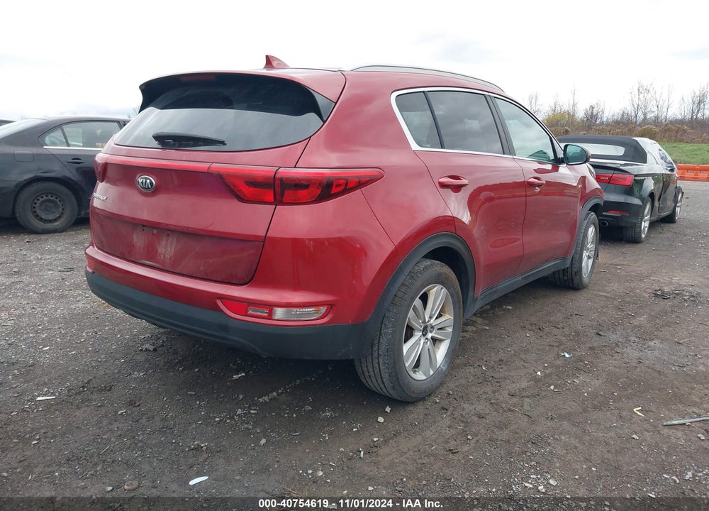 2018 KIA SPORTAGE LX VIN: KNDPMCAC8J7466555