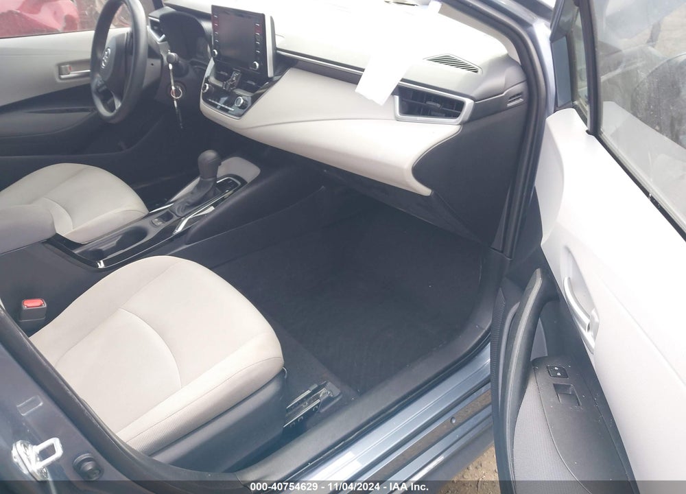 2021 TOYOTA COROLLA LE VIN: 5YFEPMAE1MP200304
