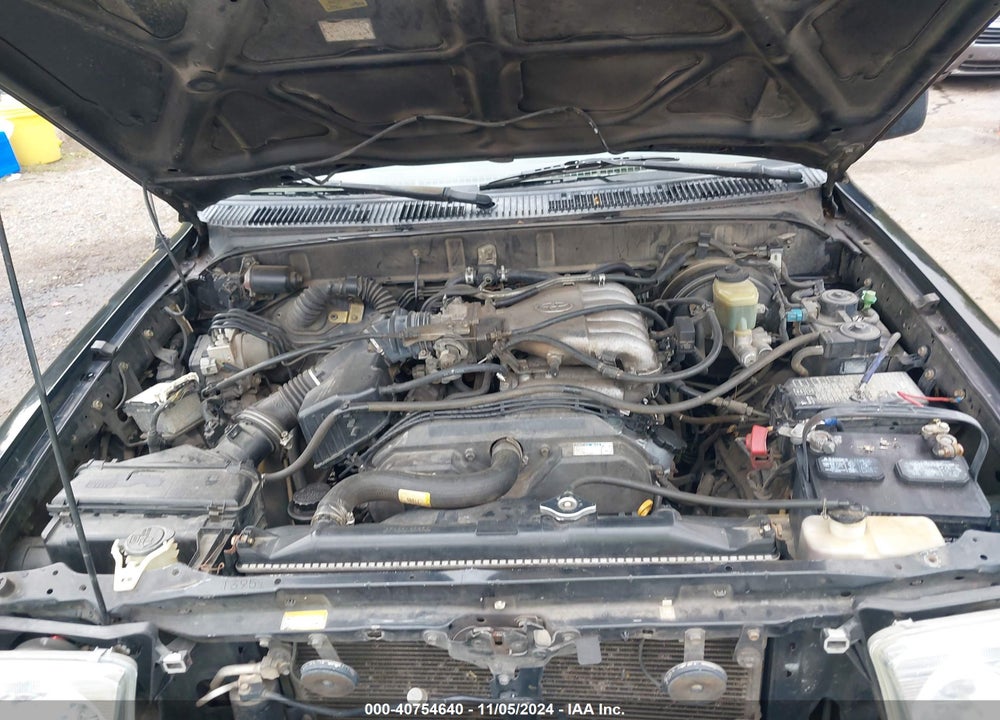 2000 TOYOTA 4RUNNER SR5 V6 VIN: JT3GN86R1Y0149425