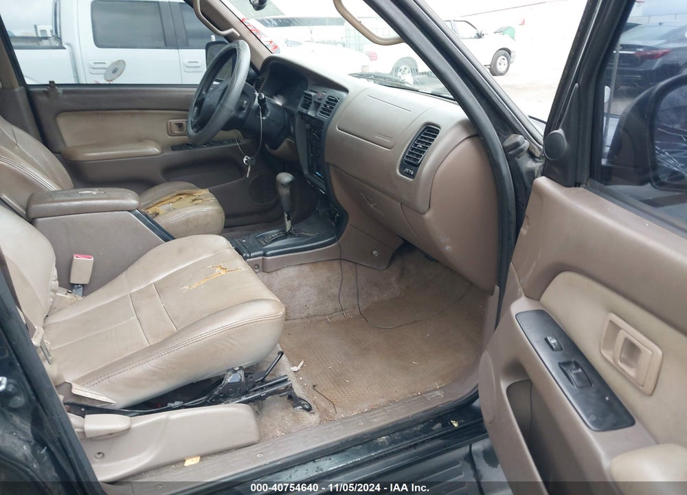 2000 TOYOTA 4RUNNER SR5 V6 VIN: JT3GN86R1Y0149425