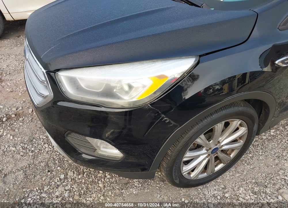 2017 FORD ESCAPE TITANIUM VIN: 1FMCU0JD5HUD83288