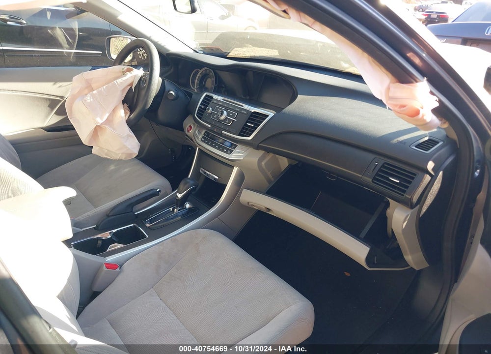 2015 HONDA ACCORD EX VIN: 1HGCR2F74FA167078