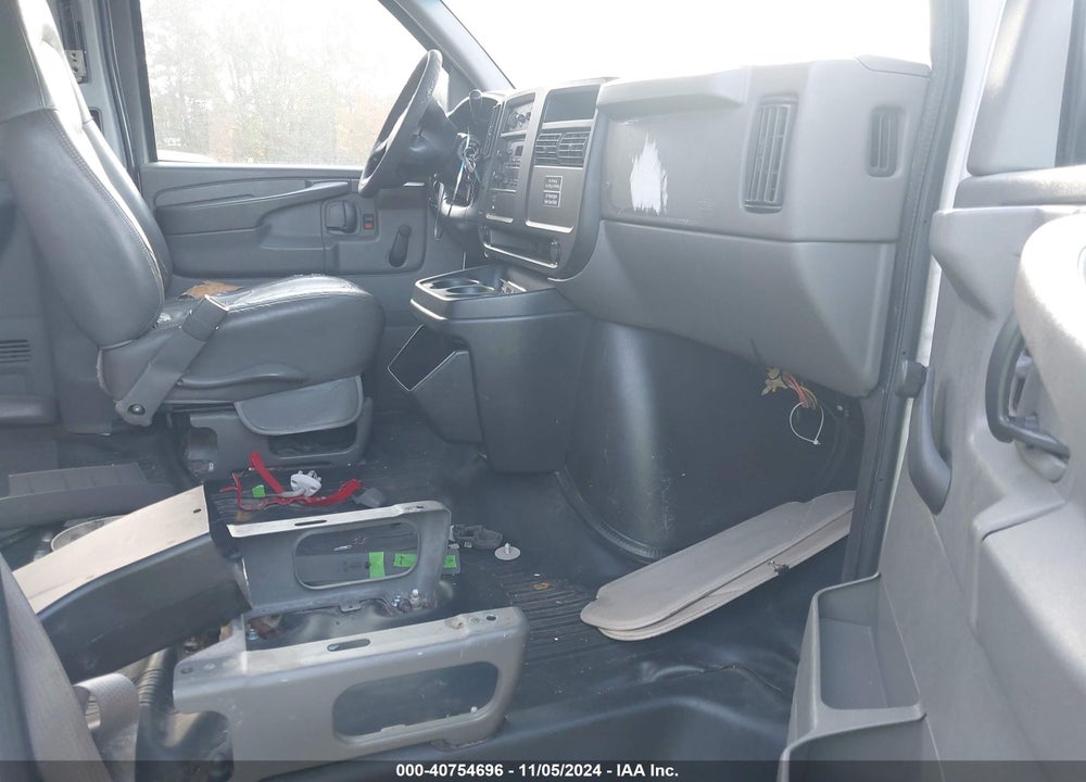2003 CHEVROLET EXPRESS VIN: 1GAHG39U131231681