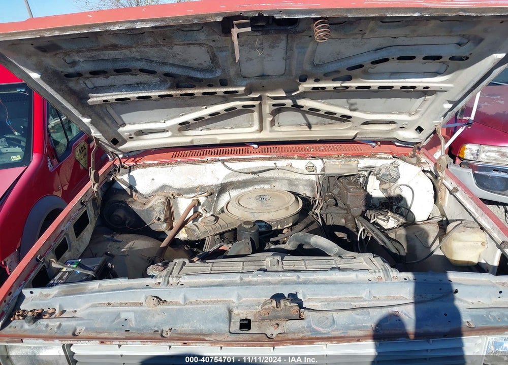 1983 CHEVROLET C30 VIN: 1GBHC34WXDV122047