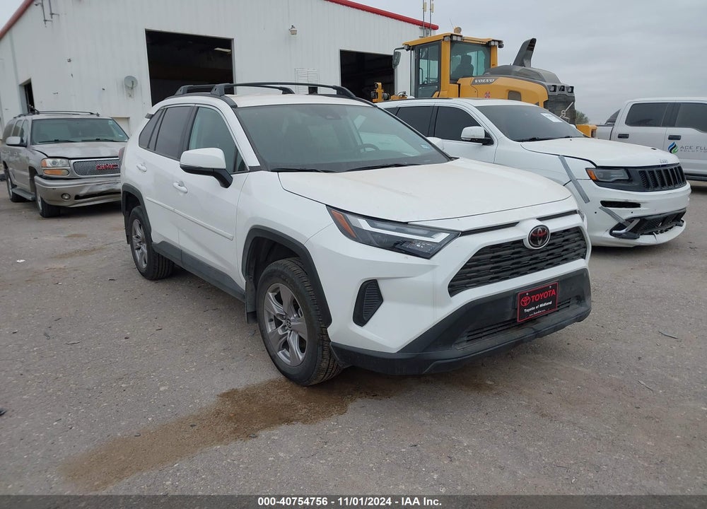 2024 TOYOTA RAV4 XLE VIN: 2T3W1RFV6RC274781