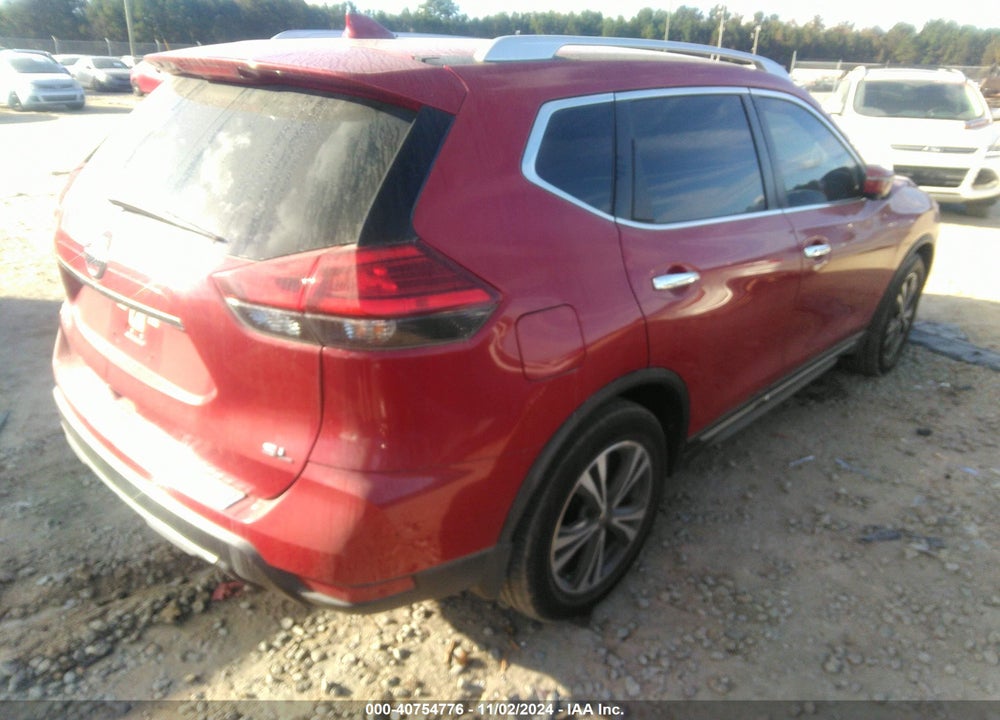 2017 NISSAN ROGUE VIN: JN8AT2MT5HW392370