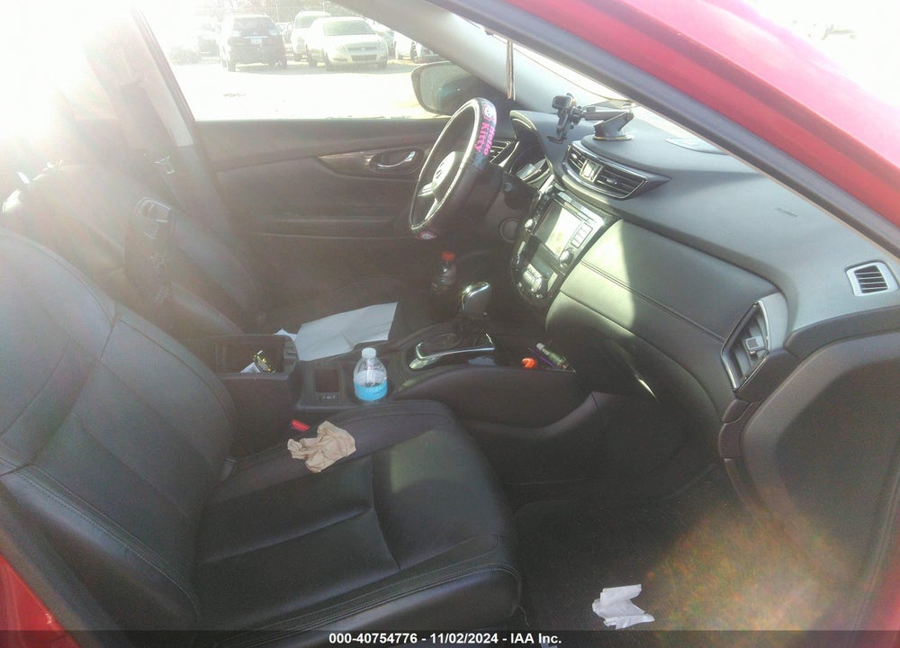 2017 NISSAN ROGUE VIN: JN8AT2MT5HW392370
