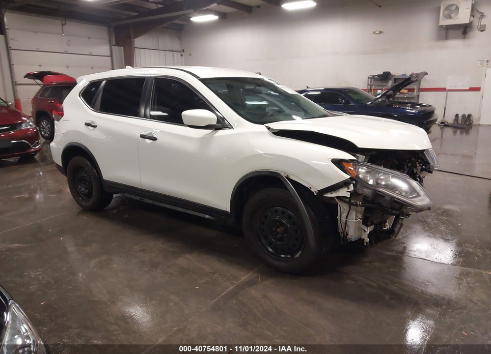 2018 NISSAN ROGUE S VIN: KNMAT2MT9JP521433