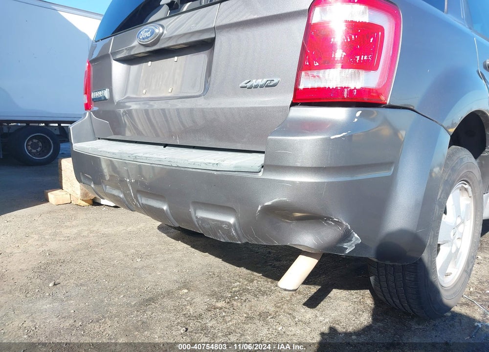 2009 FORD ESCAPE XLT VIN: 1FMCU93759KC85399
