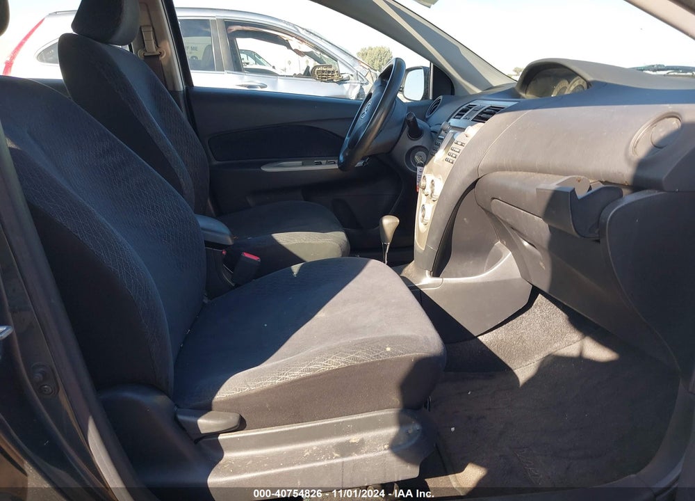2007 TOYOTA YARIS VIN: JTDBT923074002135