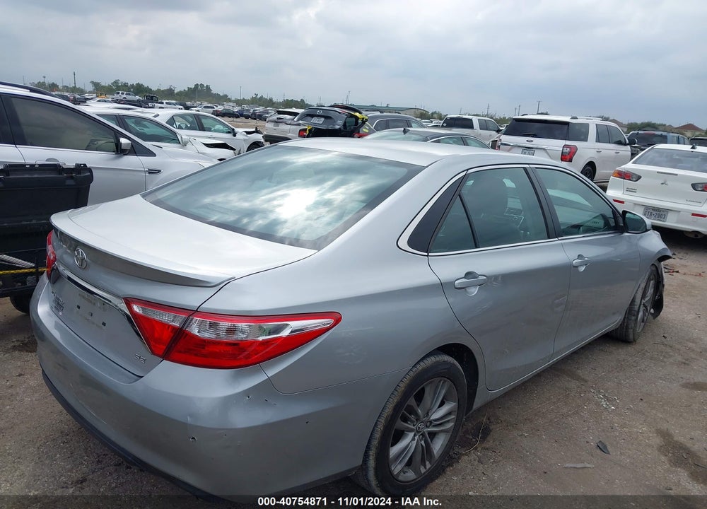 2015 TOYOTA CAMRY SE VIN: 4T1BF1FK9FU886323
