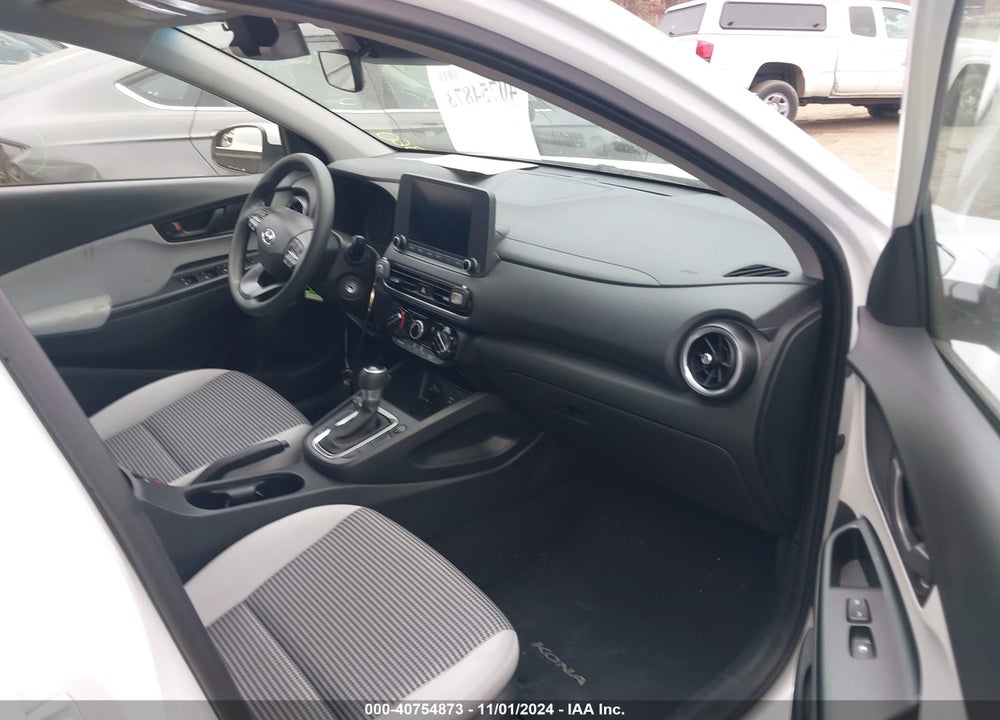 2022 HYUNDAI KONA SE VIN: KM8K2CAB1NU837226